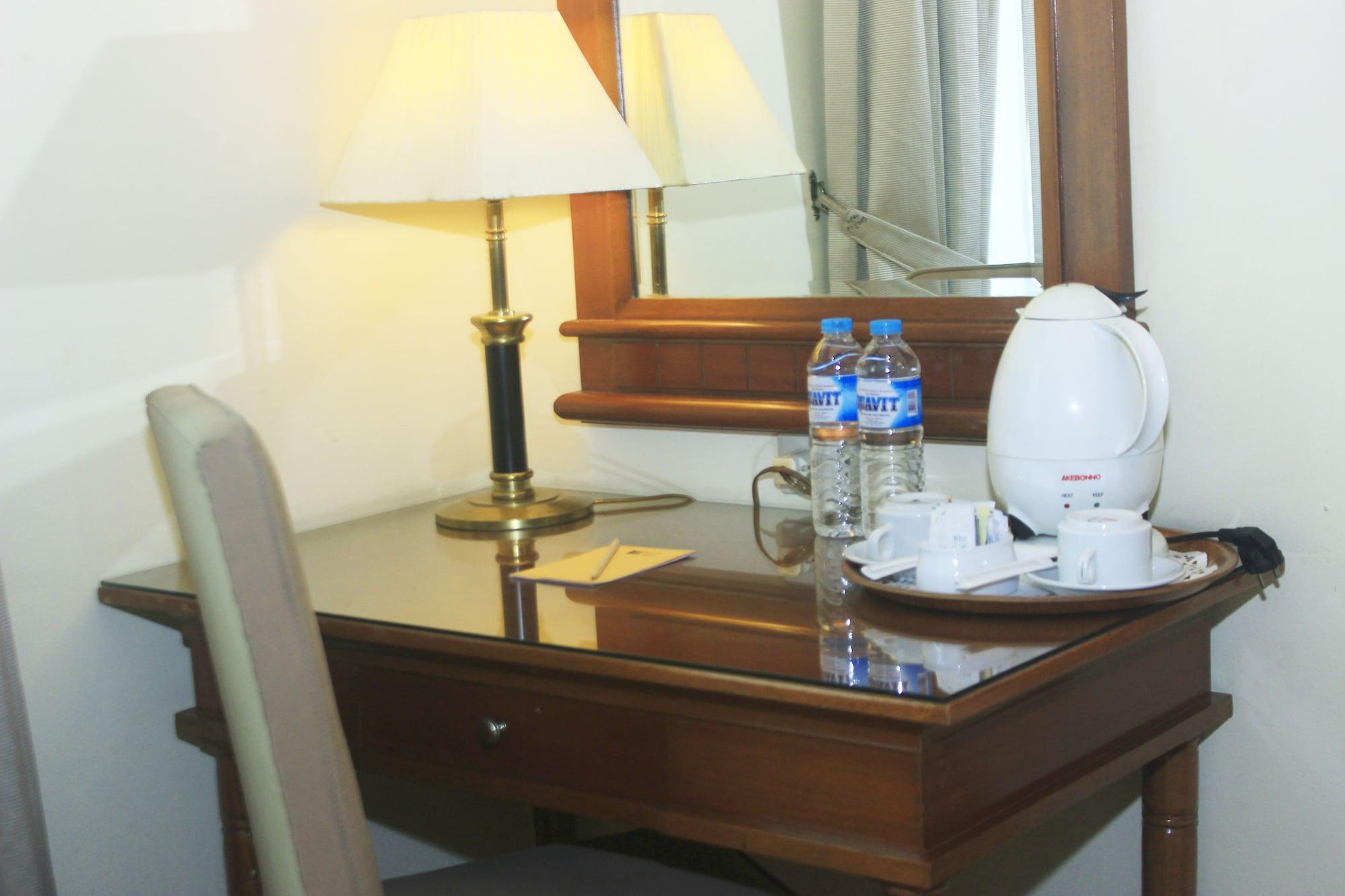 Hotel Mega Anggrek Slipi 3*