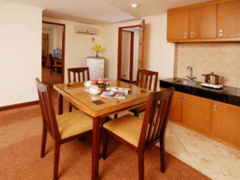 Mega Anggrek Slipi Hotel