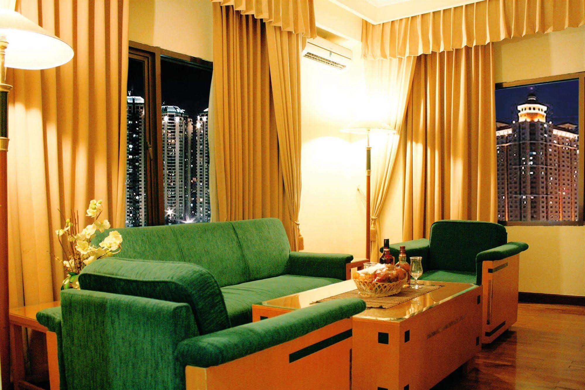 Mega Anggrek Slipi Hotel